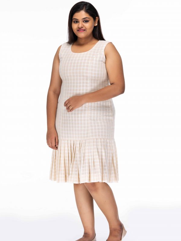 DELIGHTFUL CREAM CHECKED PLUS SIZE SHIFT DRESS